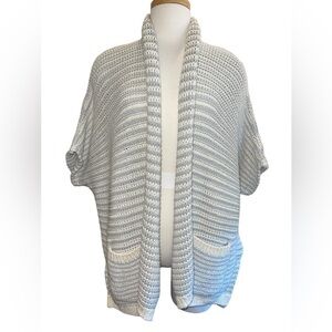 Madewell Women's Cardigan Size S Gray & White Short Sleeve Front Pockets